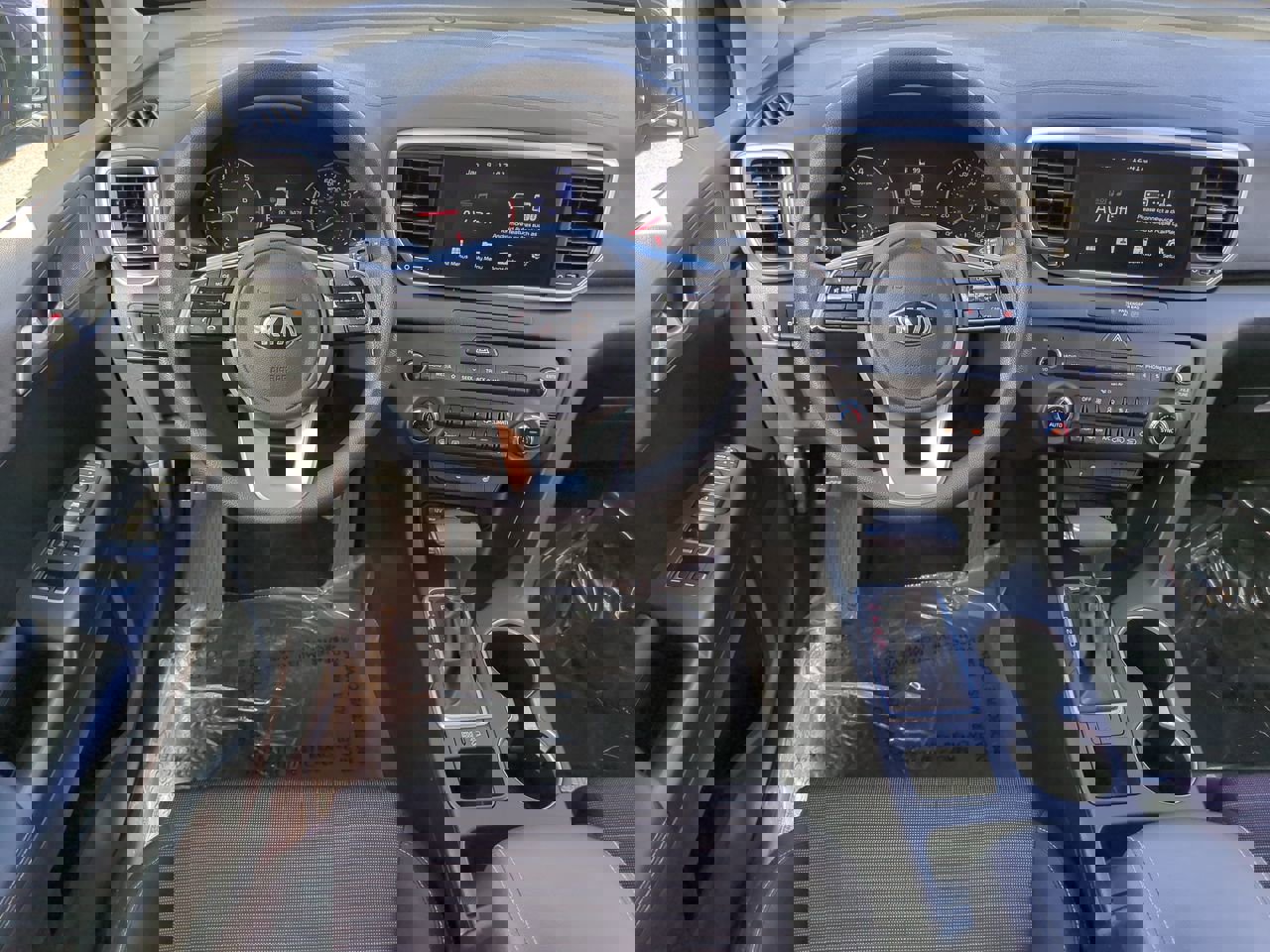 Certified 2022 Kia Sportage LX w/ LX FWD Value Edition Package image 16