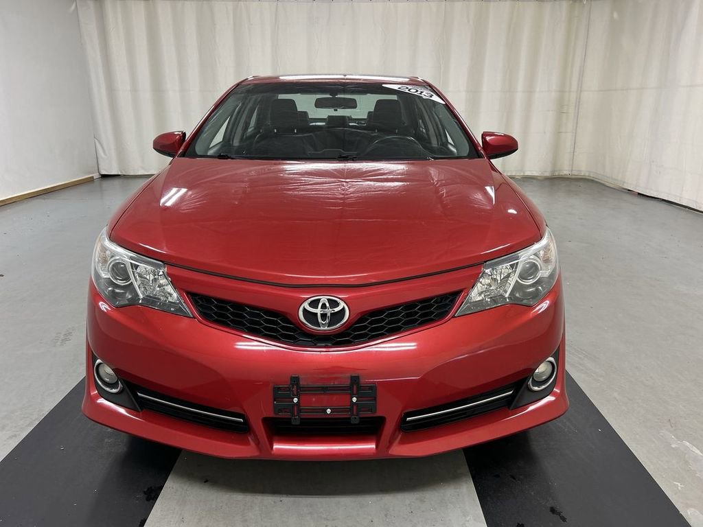 Used 2013 Toyota Camry SE FWD image 3