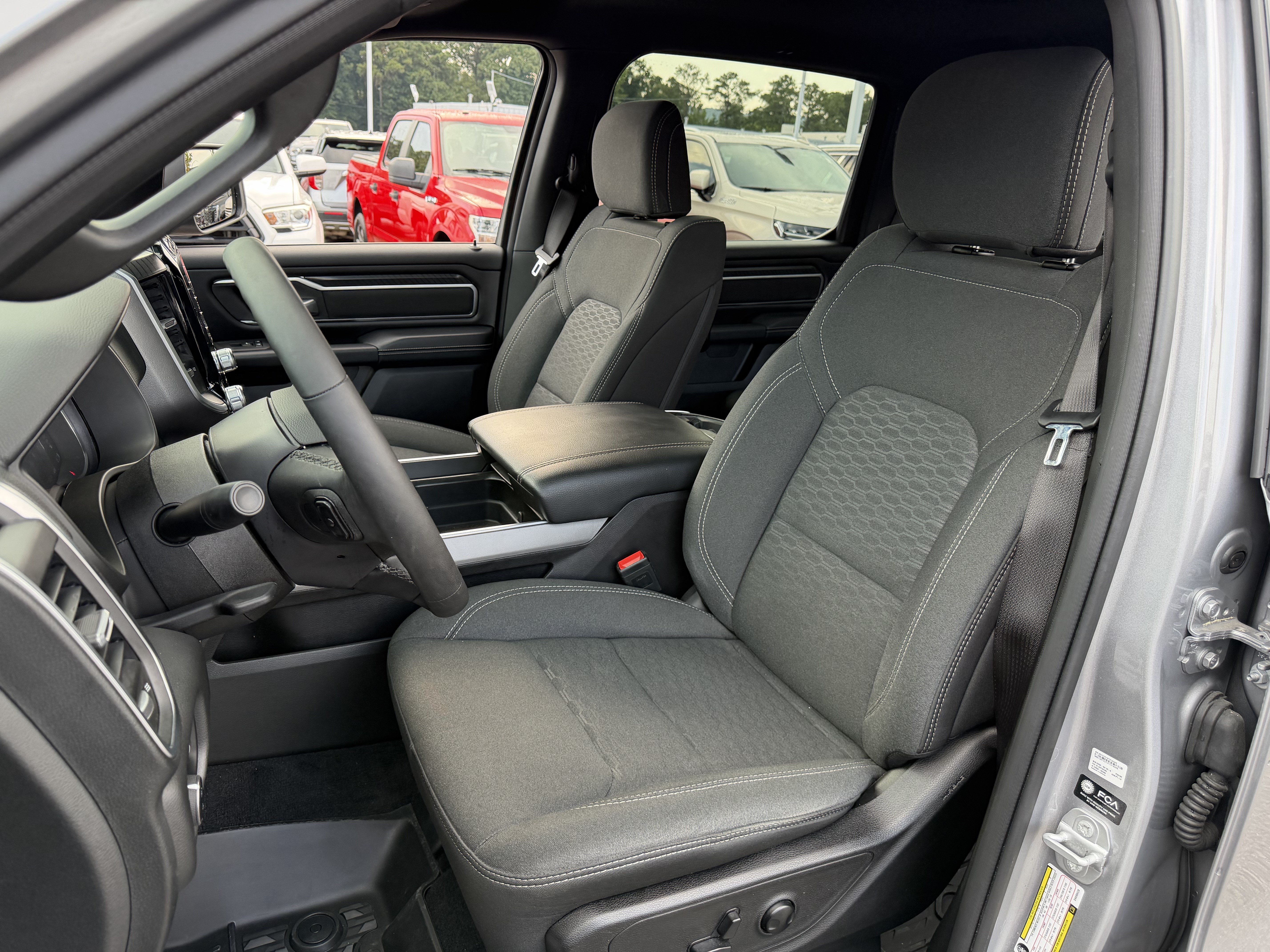 Used 2025 RAM 1500 Big Horn AWD/4WD image 16