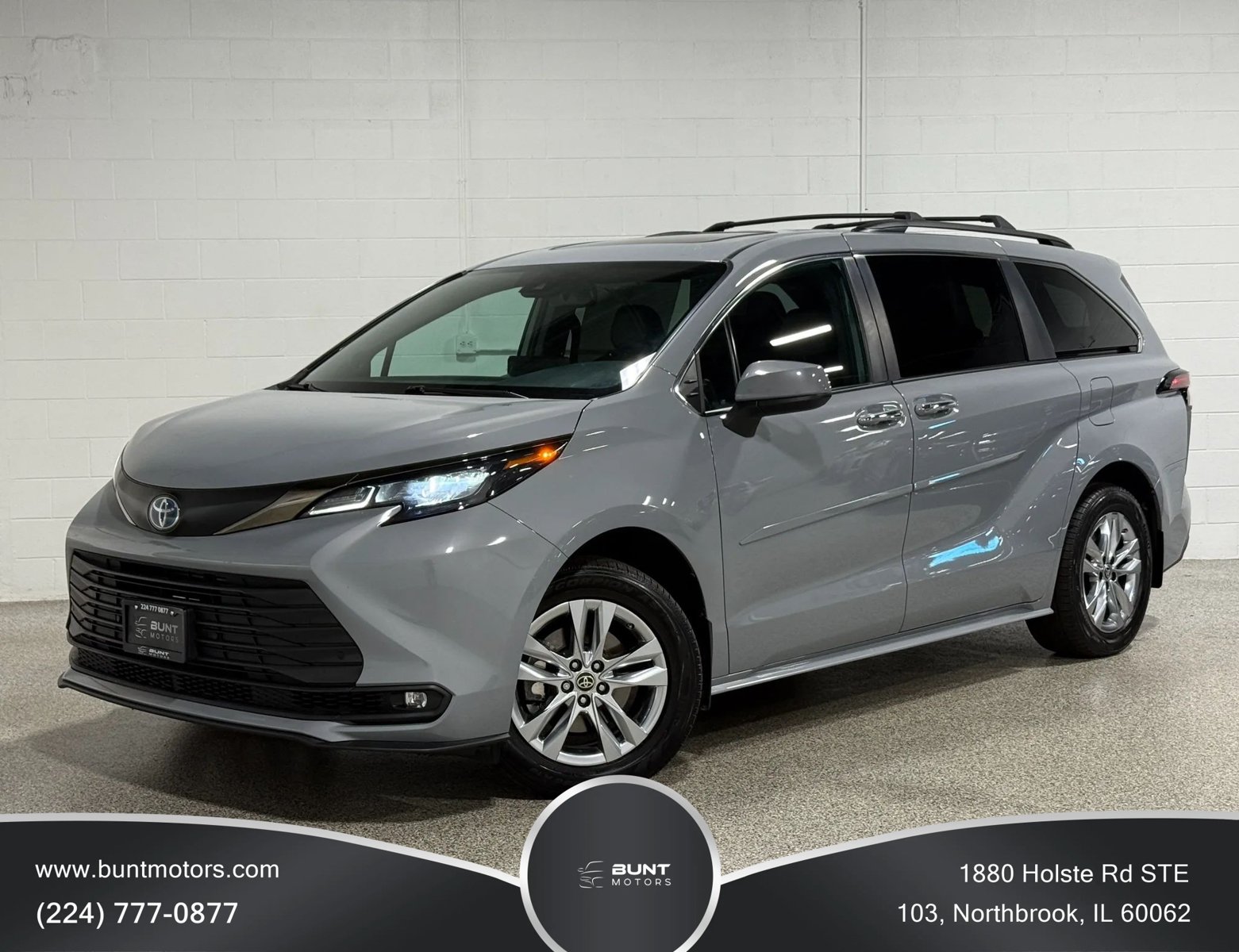 Used 2022 Toyota Sienna XLE Woodland Edition w/ Protection Package (TMS)