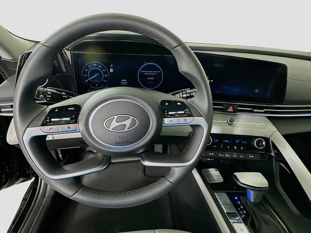 New 2026 Hyundai Elantra Limited FWD image 10
