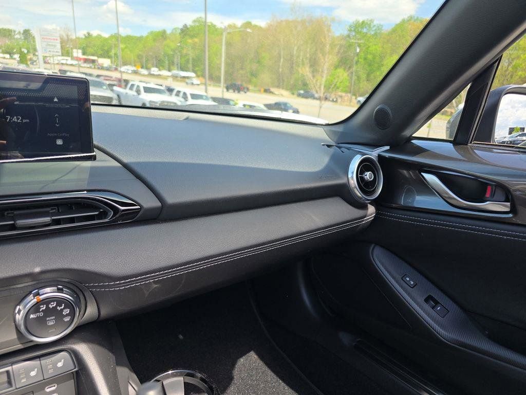 New 2026 MAZDA MX-5 Miata Grand Touring RWD image 18