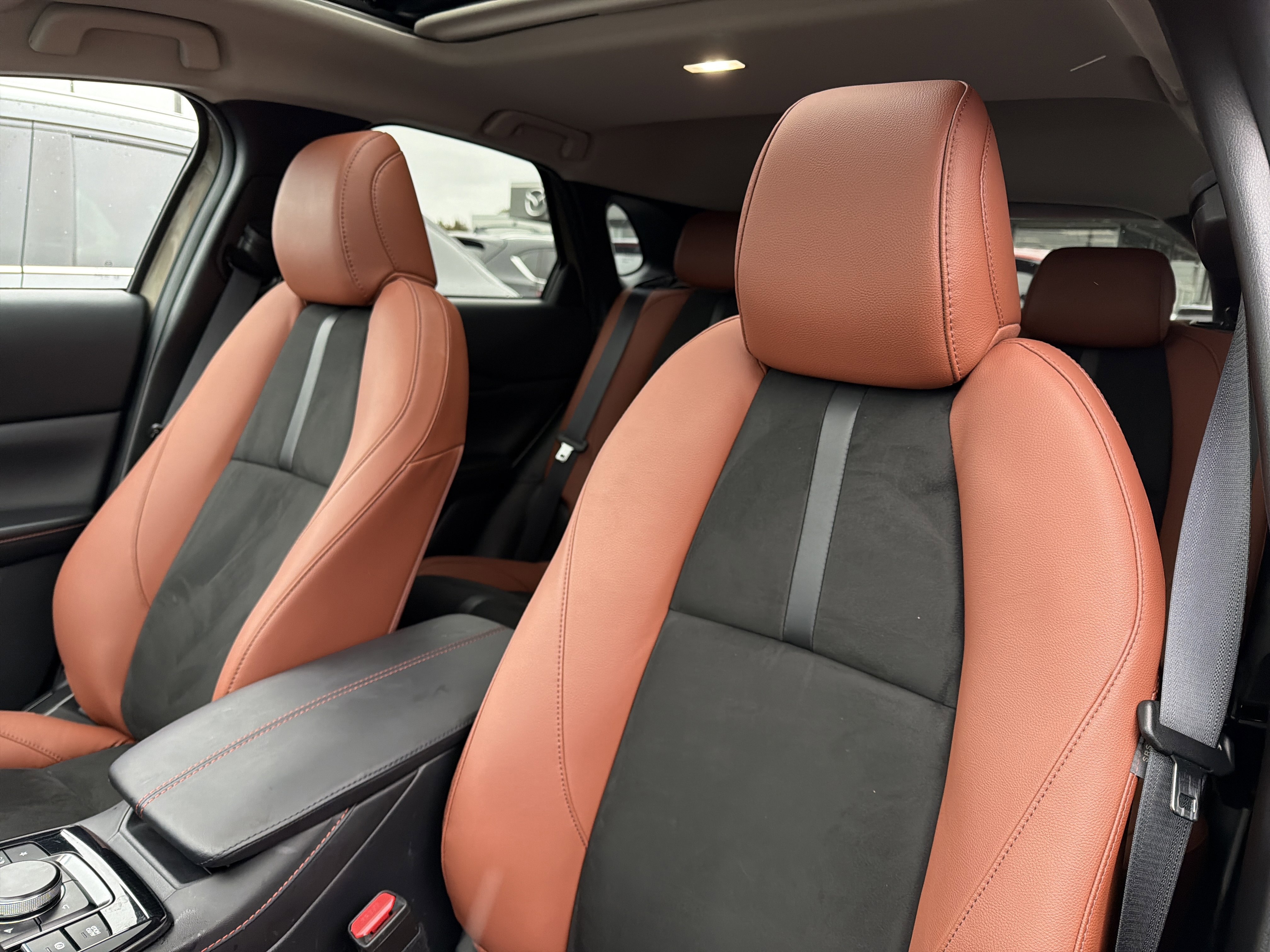 Used 2025 MAZDA CX-30 Carbon image 10