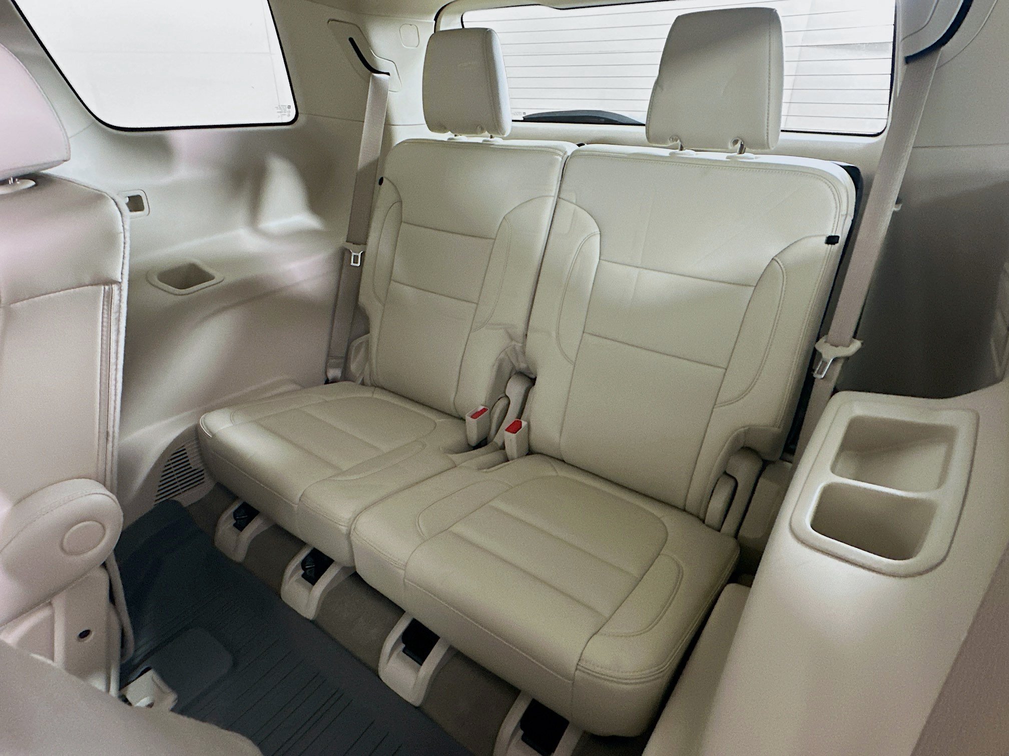 Used 2023 GMC Acadia Denali w/ Denali Ultimate Package FWD image 29