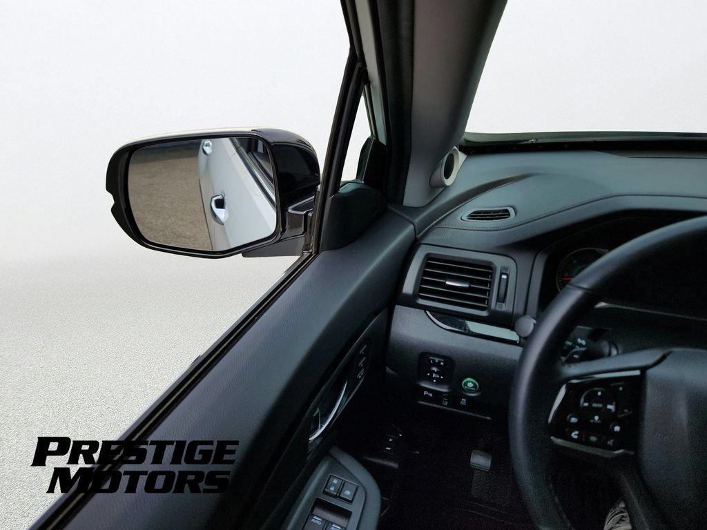 Used 2021 Honda Pilot Touring image 13