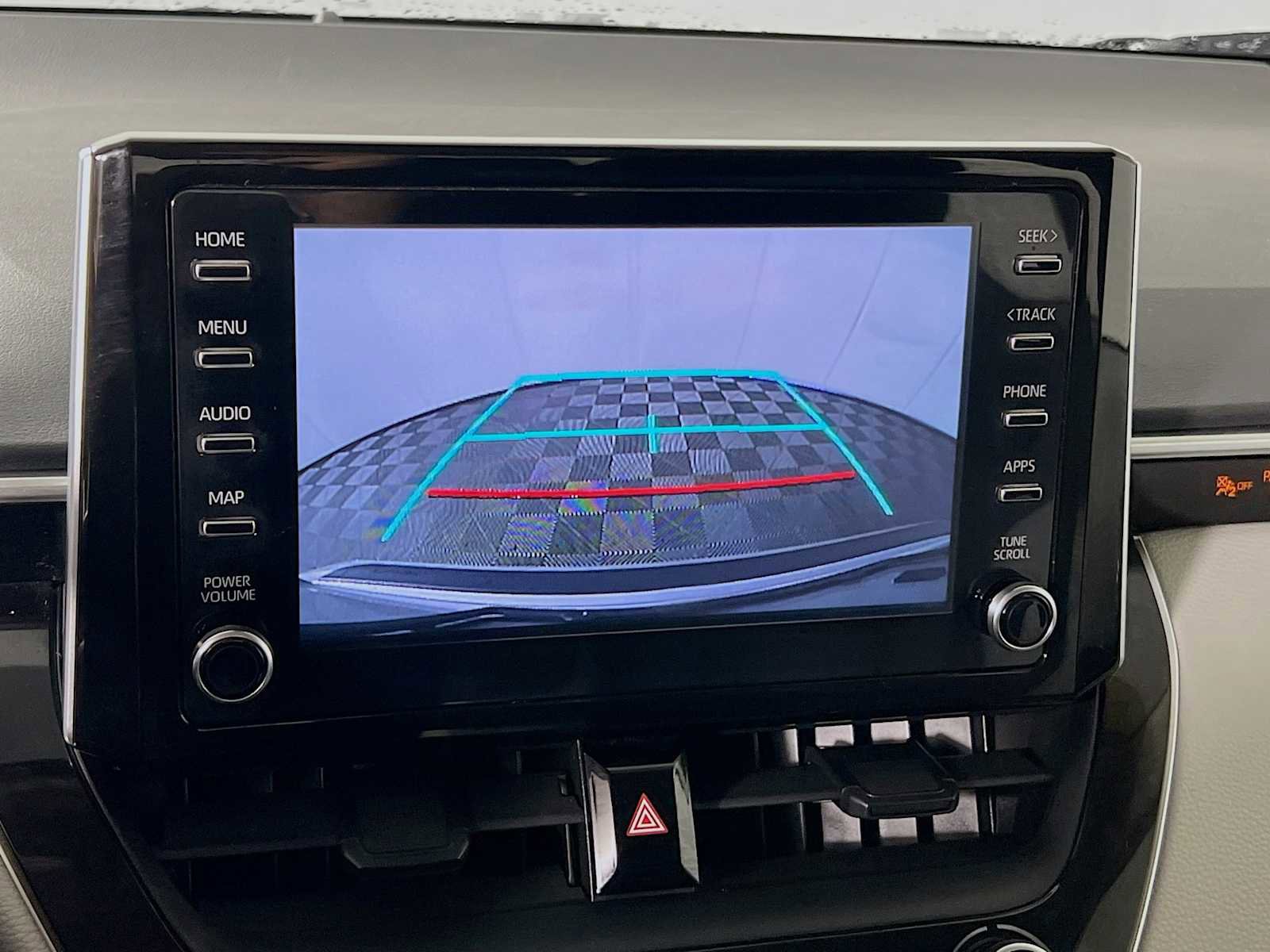 Used 2020 Toyota Corolla LE image 13