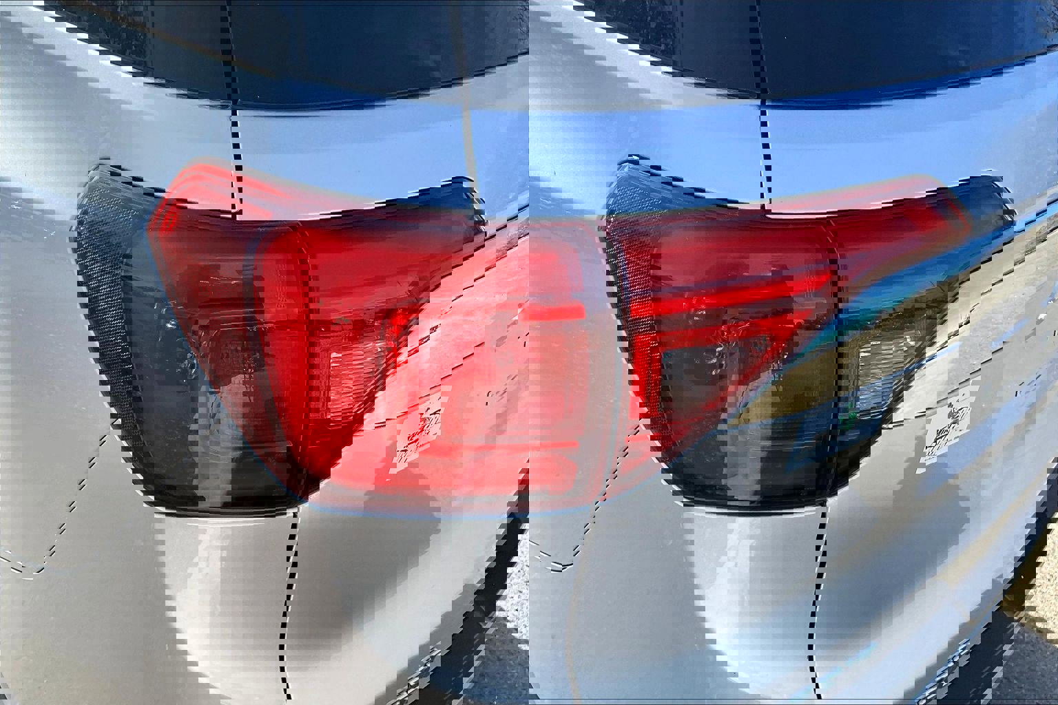 Used 2018 GMC Acadia SLT image 29