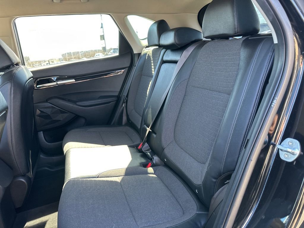 Used 2021 Kia Seltos S image 29