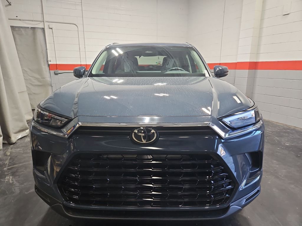 New 2026 Toyota Grand Highlander XLE image 2