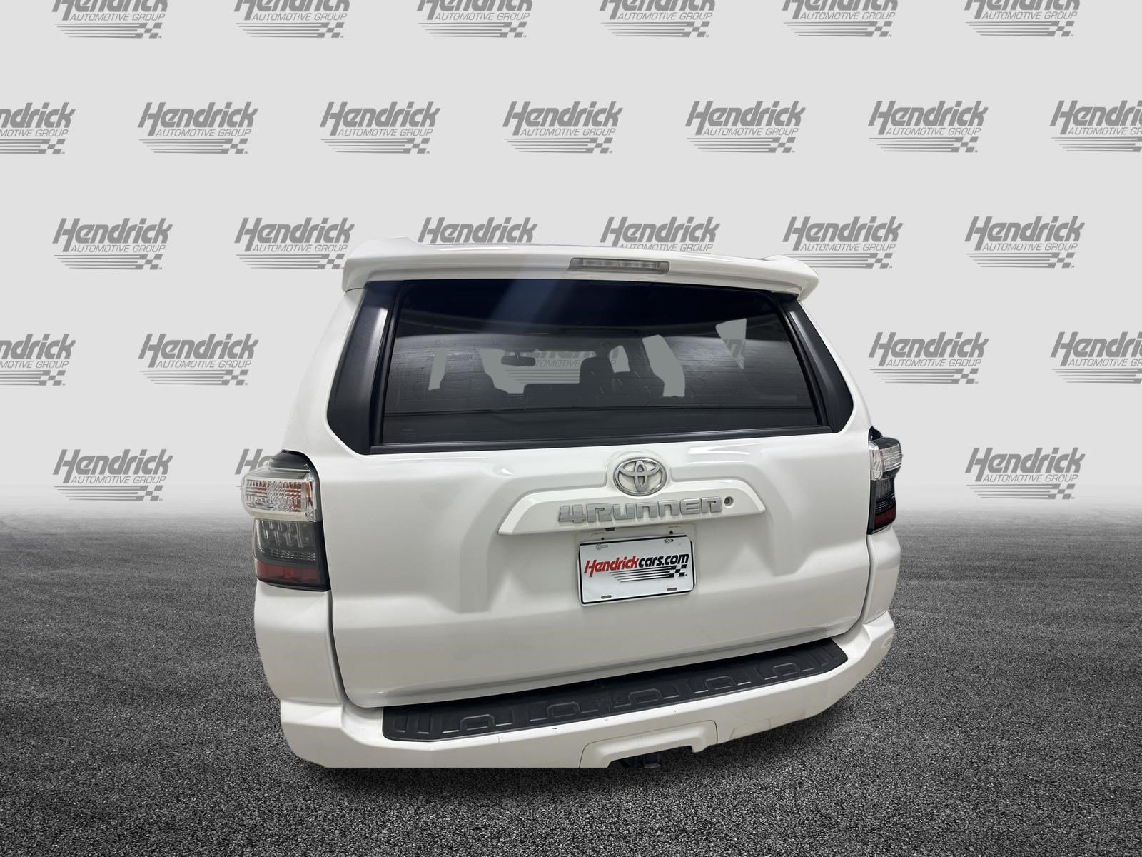 Used 2017 Toyota 4Runner SR5 Premium AWD/4WD image 9