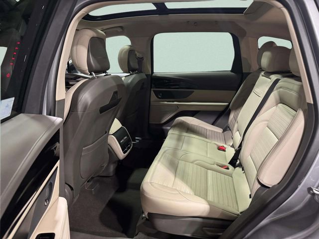 Used 2024 Lincoln Nautilus Reserve w/ Equipment Group 202A image 33