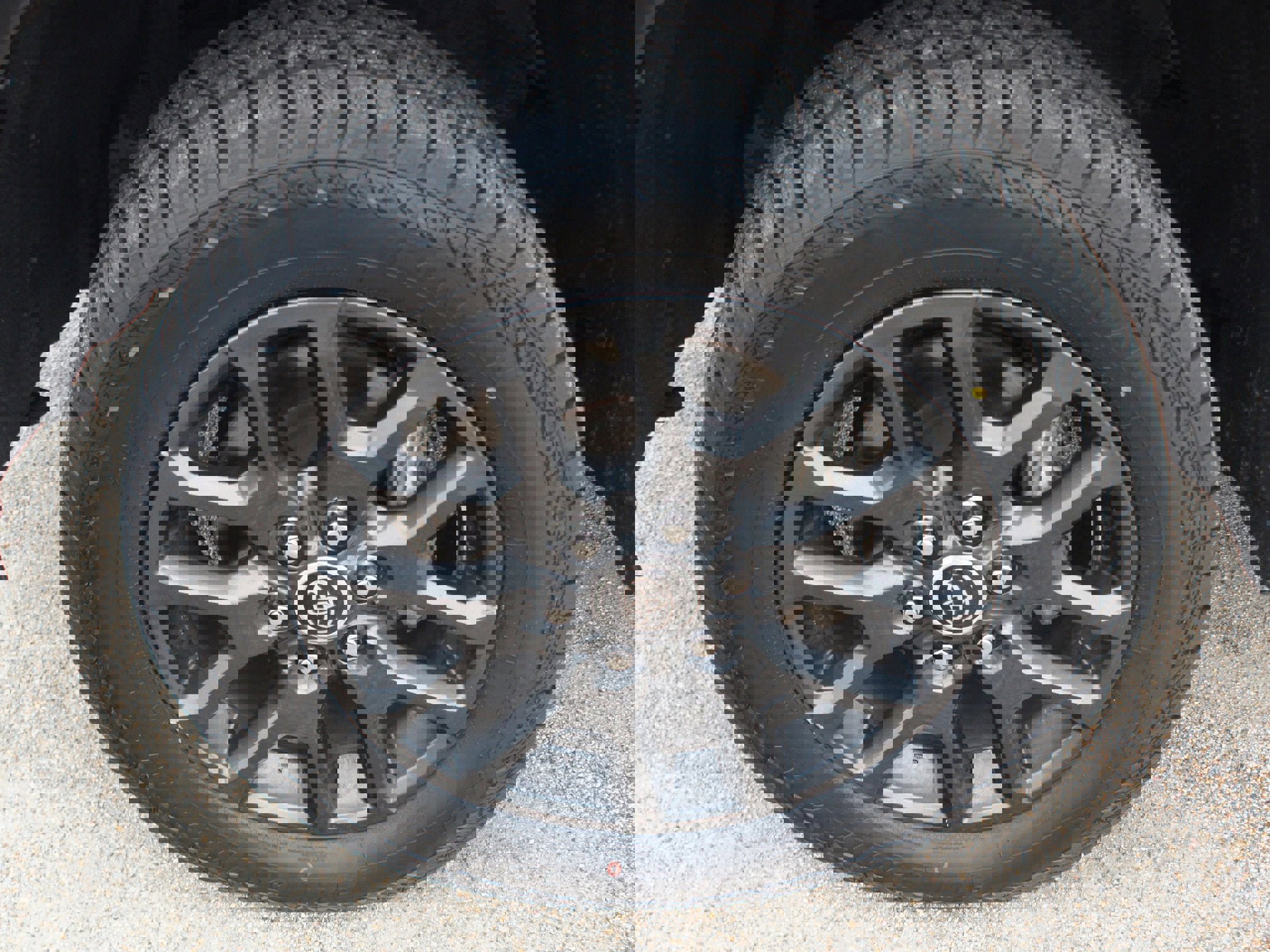 Used 2023 Toyota Tundra Platinum w/ Advanced Package image 27