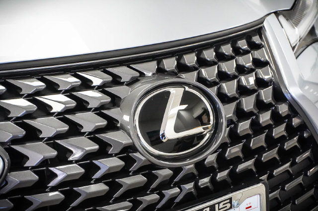 Certified 2025 Lexus UX 300h FWD w/ Accessory Package (Z2) image 26
