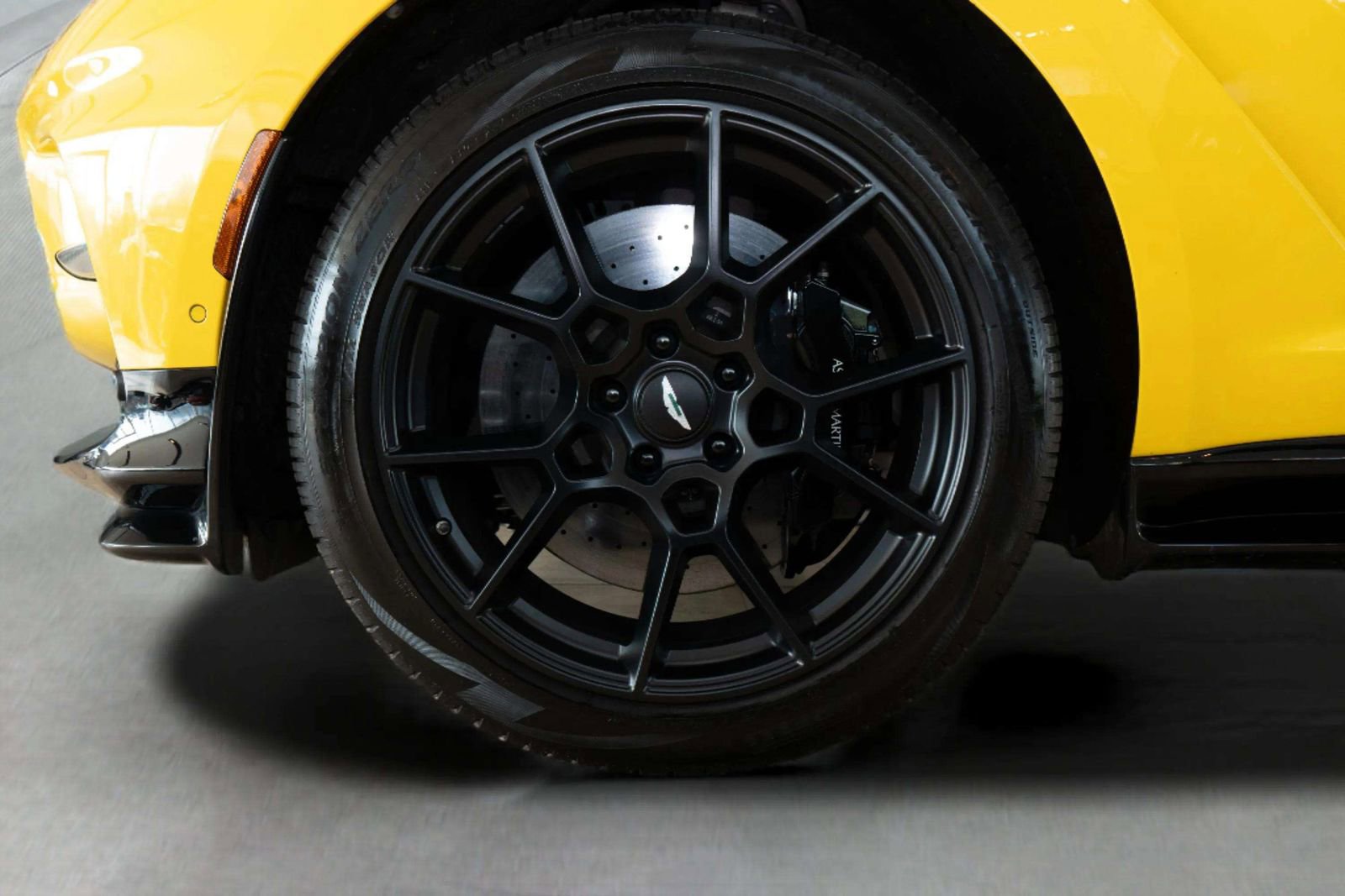 Used 2023 Aston Martin DBX 707 AWD/4WD image 8