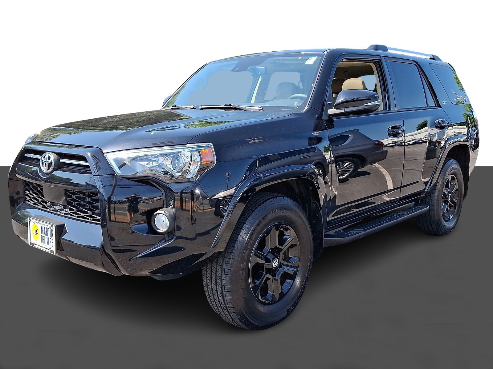 Used 2020 Toyota 4Runner SR5 Premium w/ Moonroof Package AWD/4WD image 3