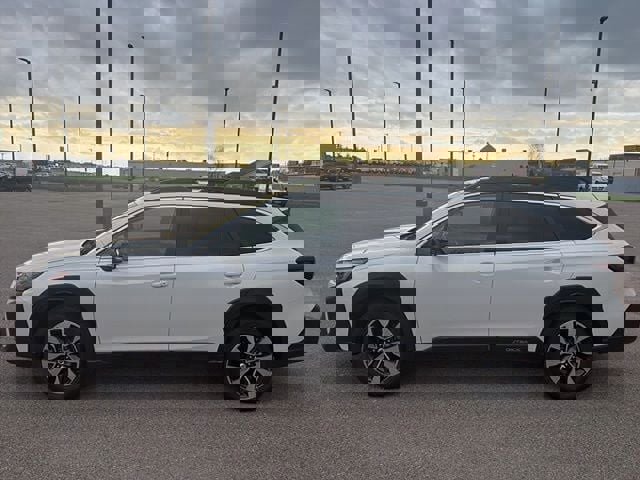 Used 2024 Subaru Outback Limited image 3