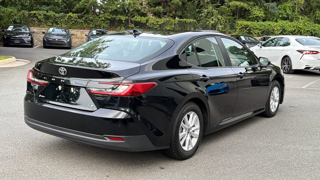 Used 2026 Toyota Camry LE FWD image 4