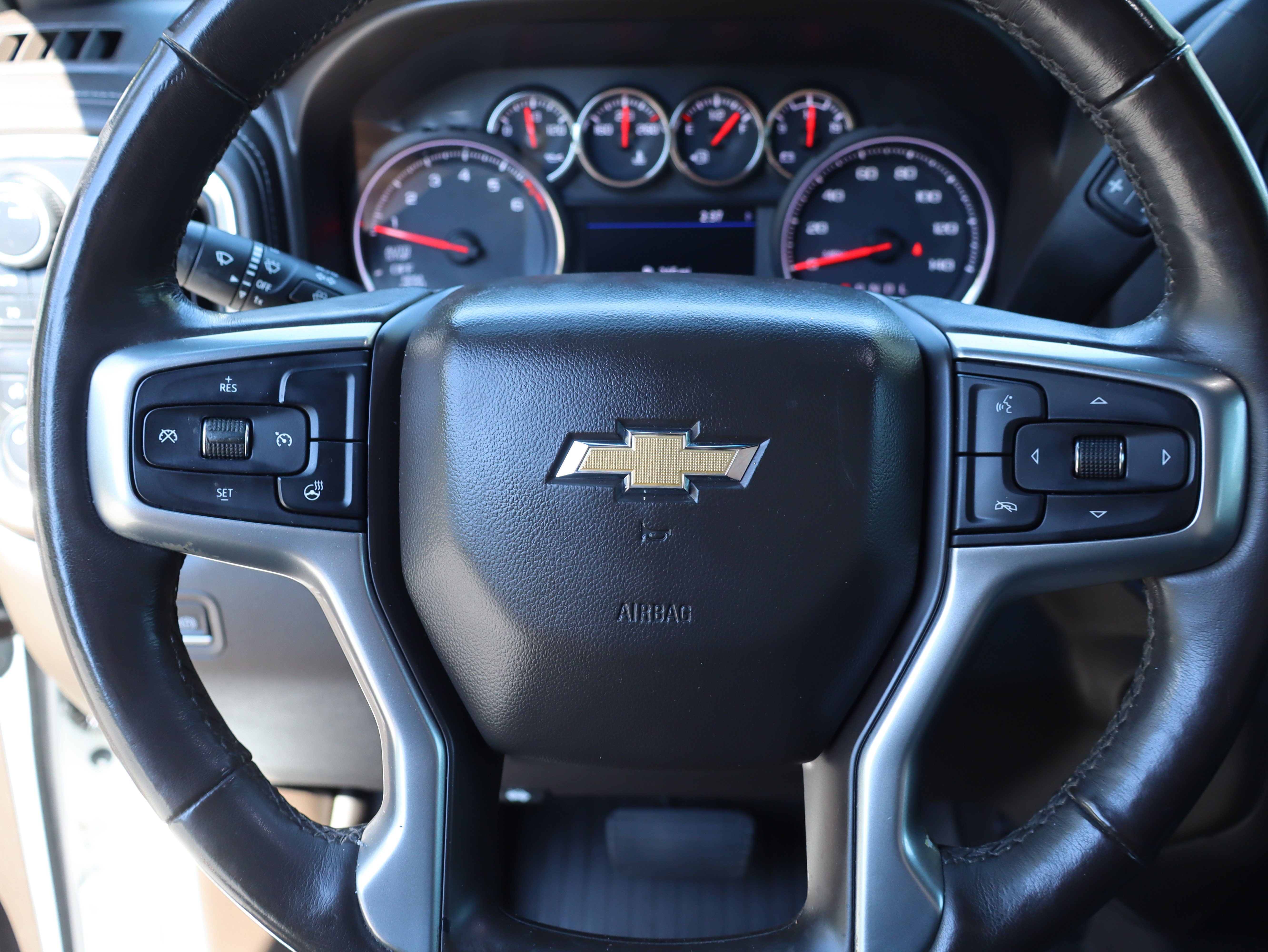Used 2020 Chevrolet Silverado 1500 LT w/ All-Star Edition AWD/4WD image 26