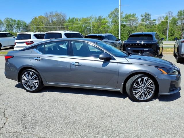 Certified 2024 Nissan Altima 2.5 SL FWD image 2