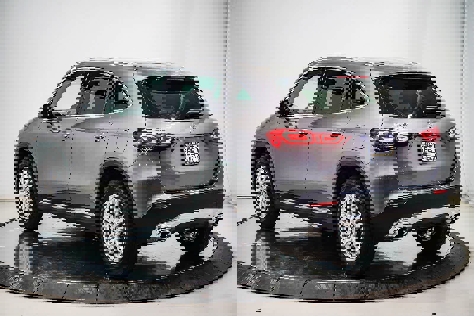 Certified 2023 Mercedes-Benz GLA 250 image 2