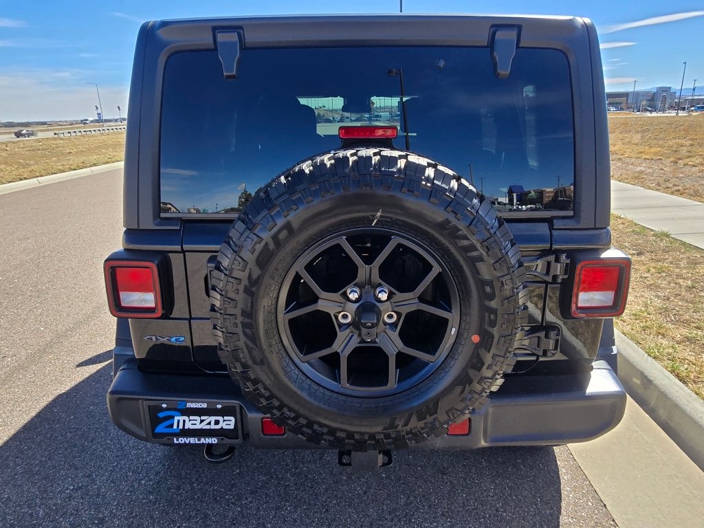 Used 2025 Jeep Wrangler Willys image 4