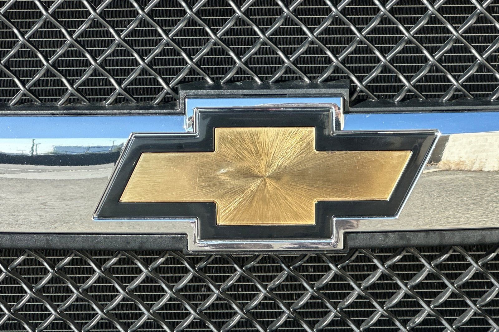 Certified 2024 Chevrolet Express 2500 w/ Driver Convenience Package image 32