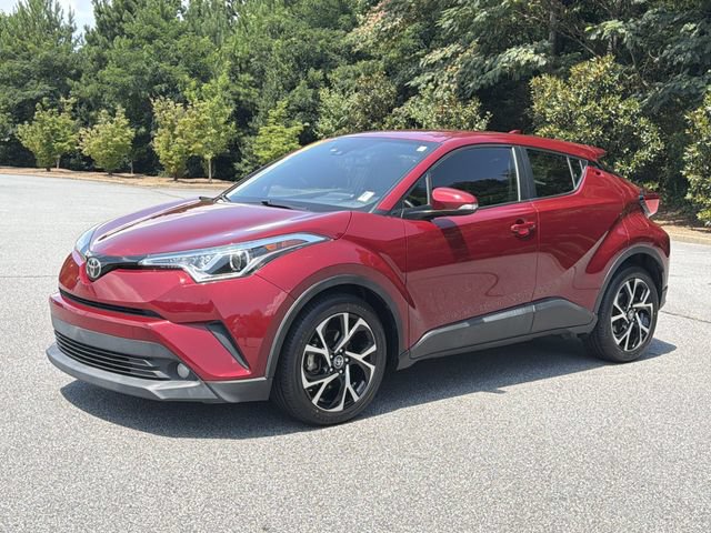 Used 2018 Toyota C-HR XLE FWD image 3