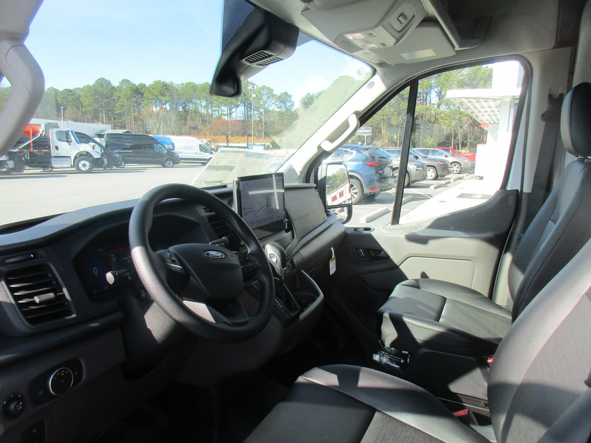 New 2026 Ford Transit 250 148 Medium Roof RWD image 8