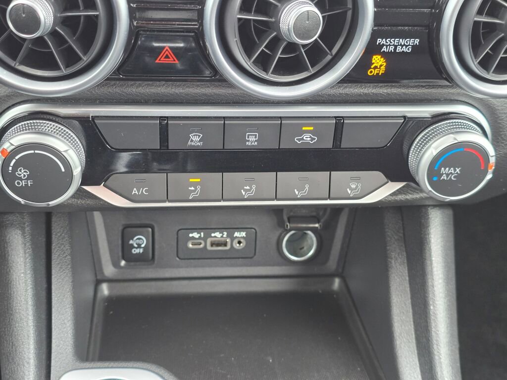 Used 2024 Nissan Sentra SV FWD image 29