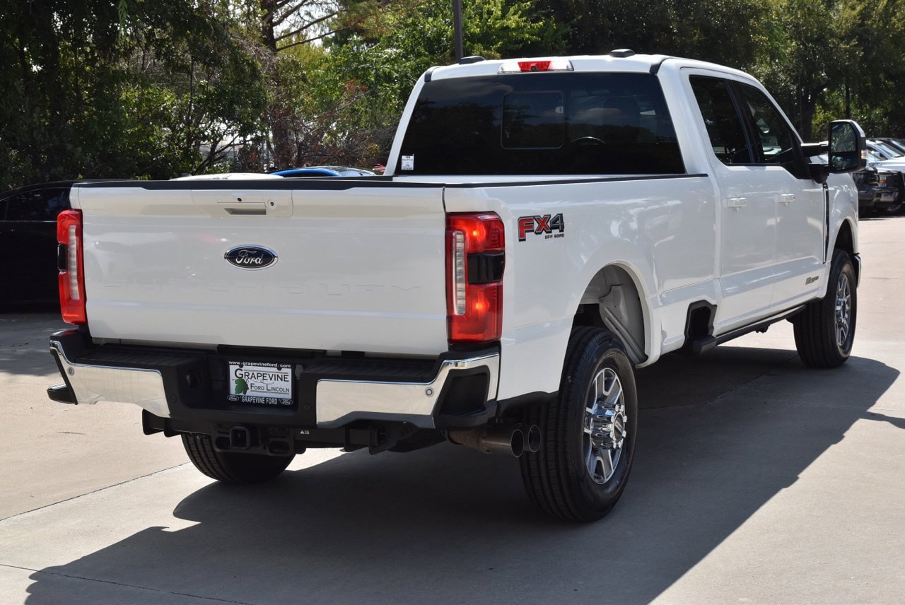 Used 2023 Ford F250 Lariat w/ Lariat Ultimate Package AWD/4WD image 8