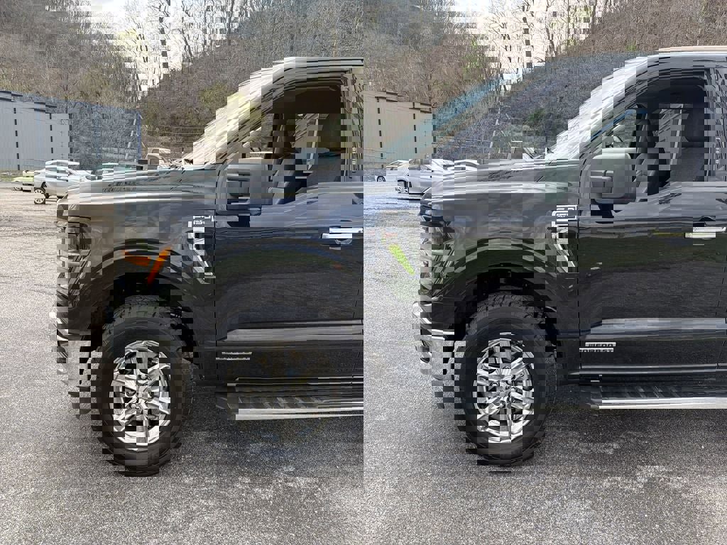 Used 2024 Ford F150 XLT w/ Mobile Office Package image 9