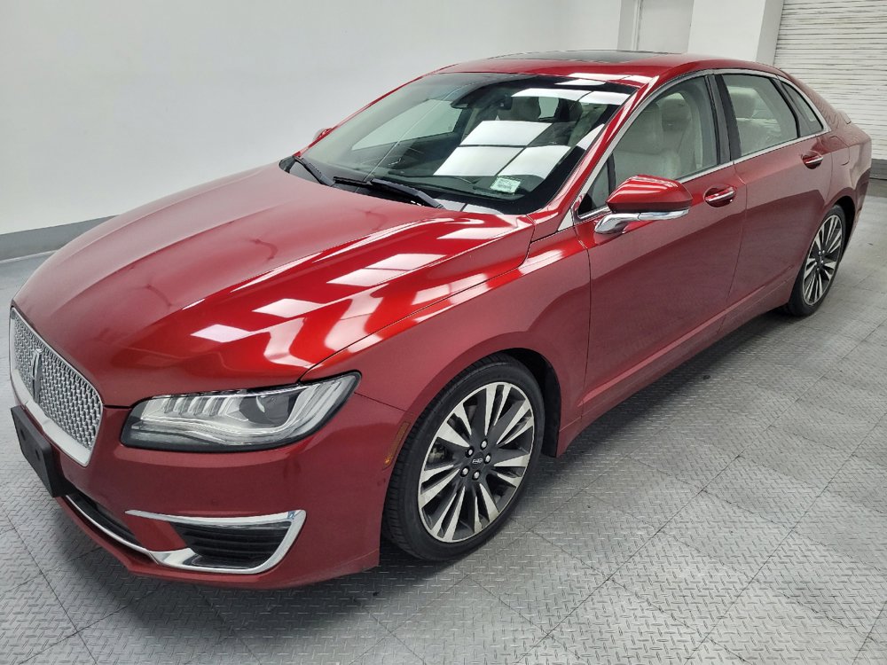 Used 2019 Lincoln MKZ Reserve FWD image 2