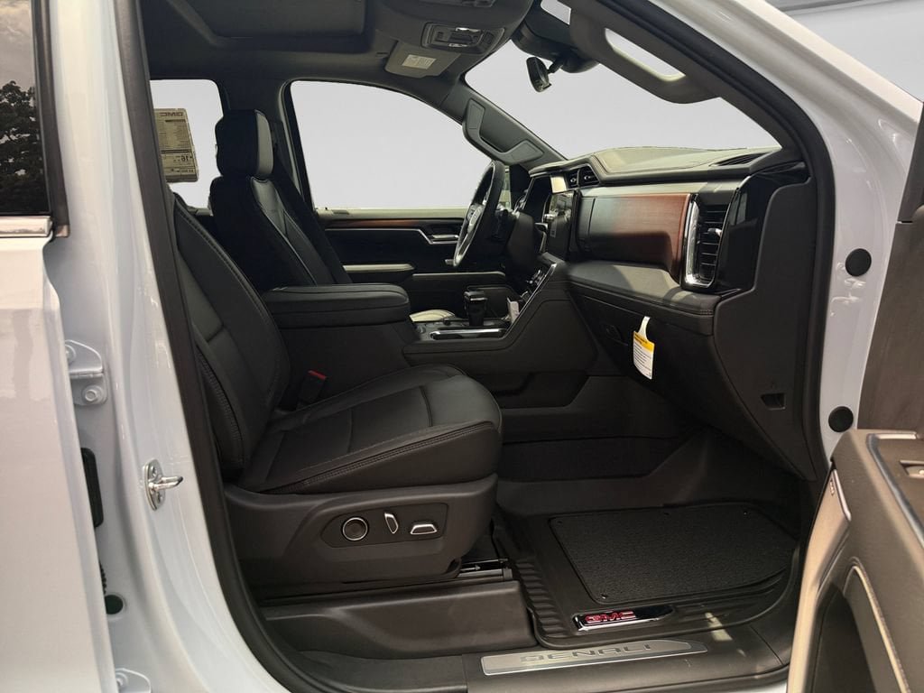 New 2026 GMC Sierra 1500 Denali AWD/4WD image 15