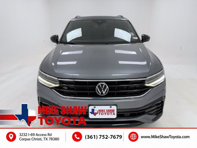 Used 2023 Volkswagen Tiguan SE R-Line FWD image 3