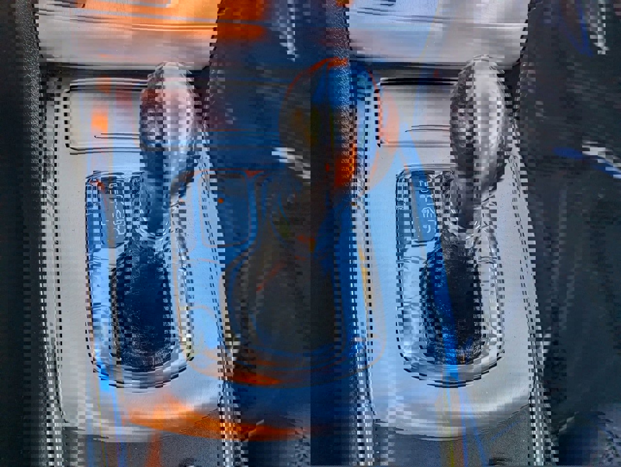 Used 2015 INFINITI Q60 Journey w/ Premium Package image 24