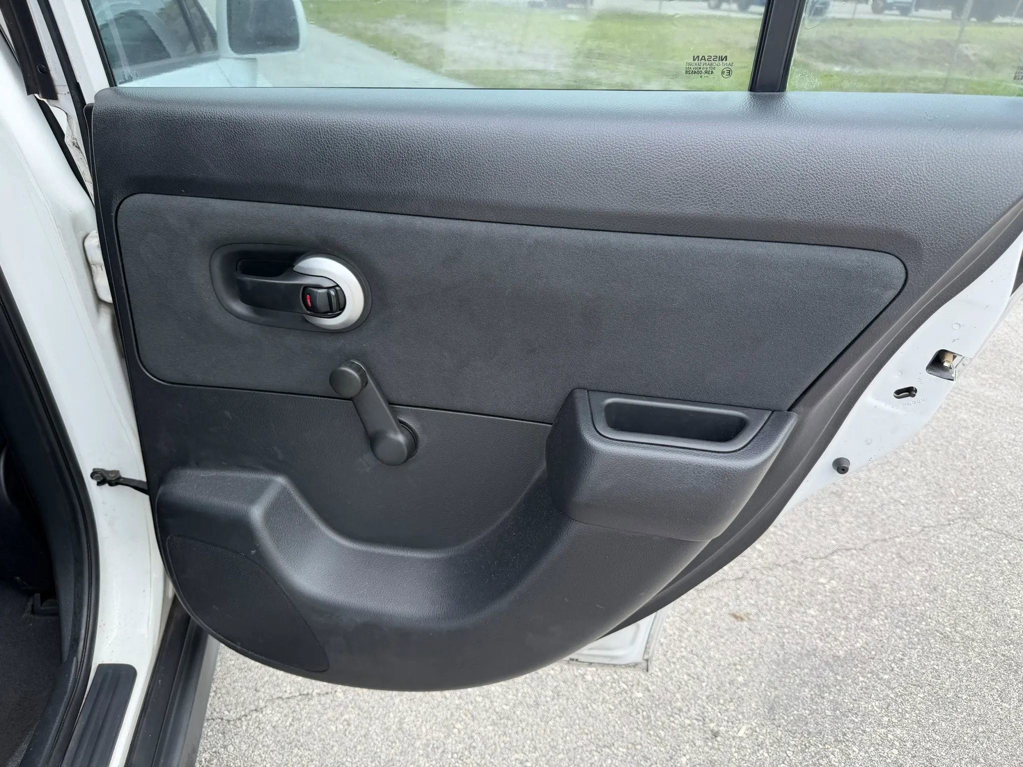 Used 2009 Nissan Versa 1.8 S image 30