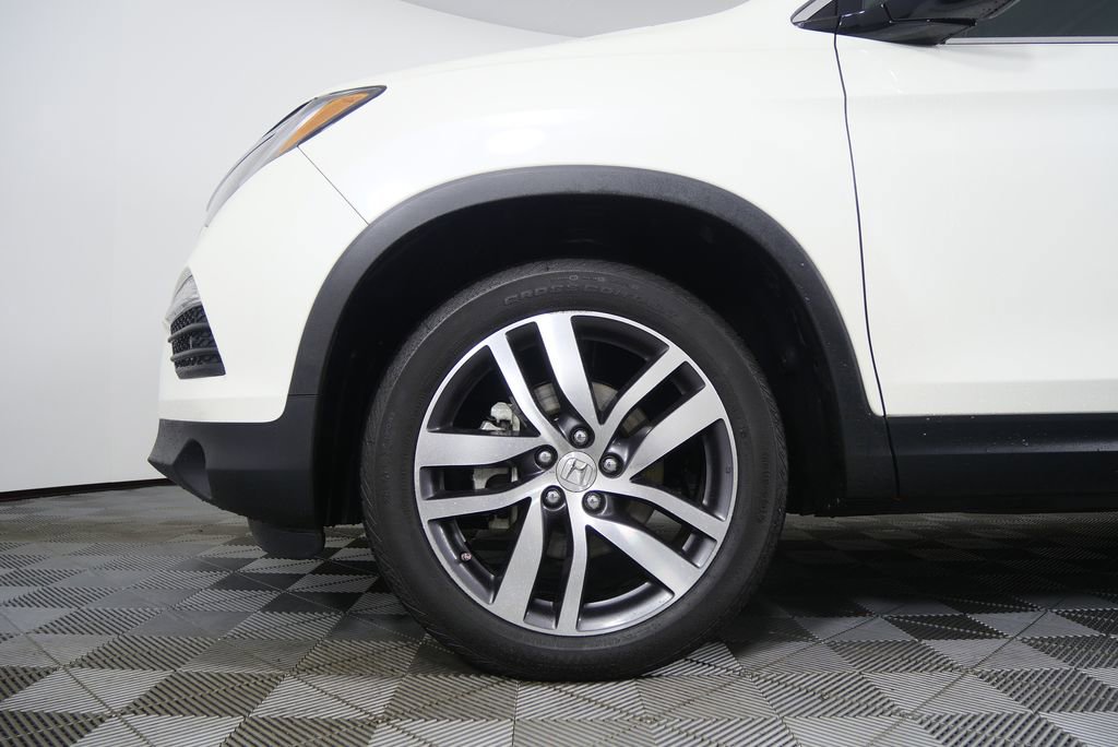 Used 2017 Honda Pilot Touring image 7
