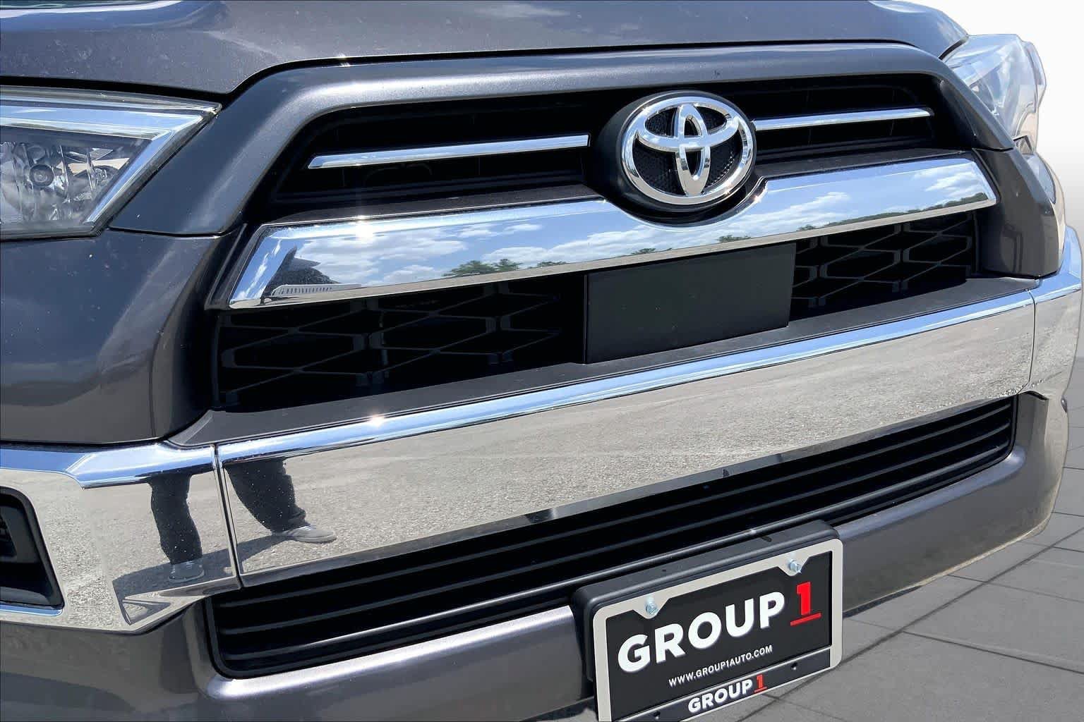 Used 2021 Toyota 4Runner Limited AWD/4WD image 56