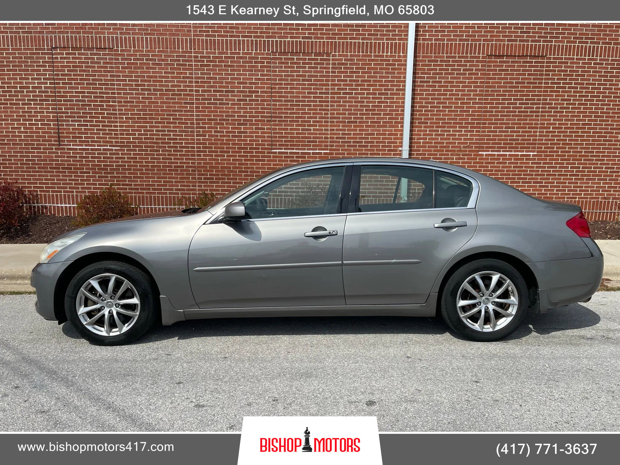 Used 2007 INFINITI G35 x Sedan w/ Premium Pkg image 2