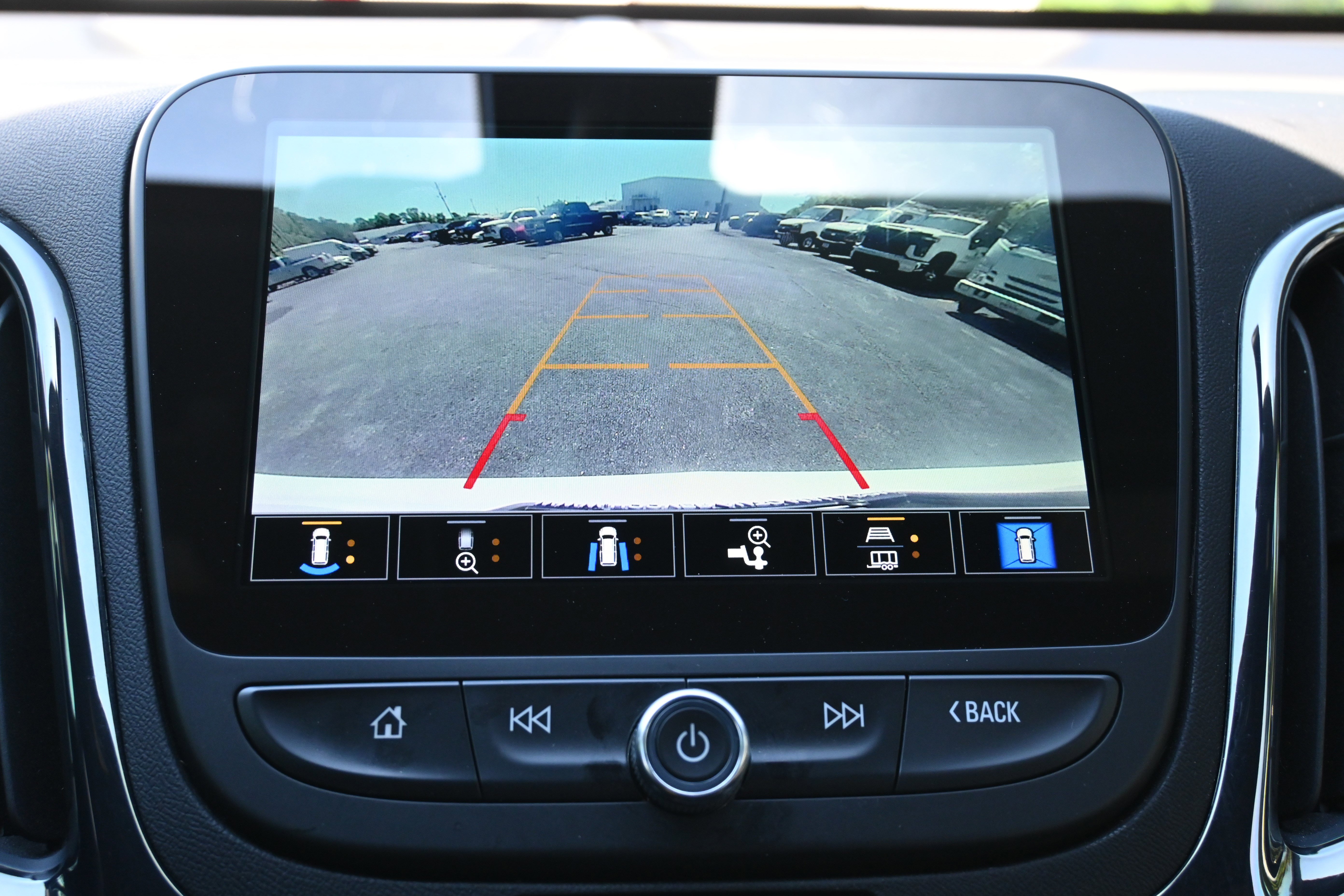 Used 2024 Chevrolet Equinox RS w/ RS Leather Package FWD image 24