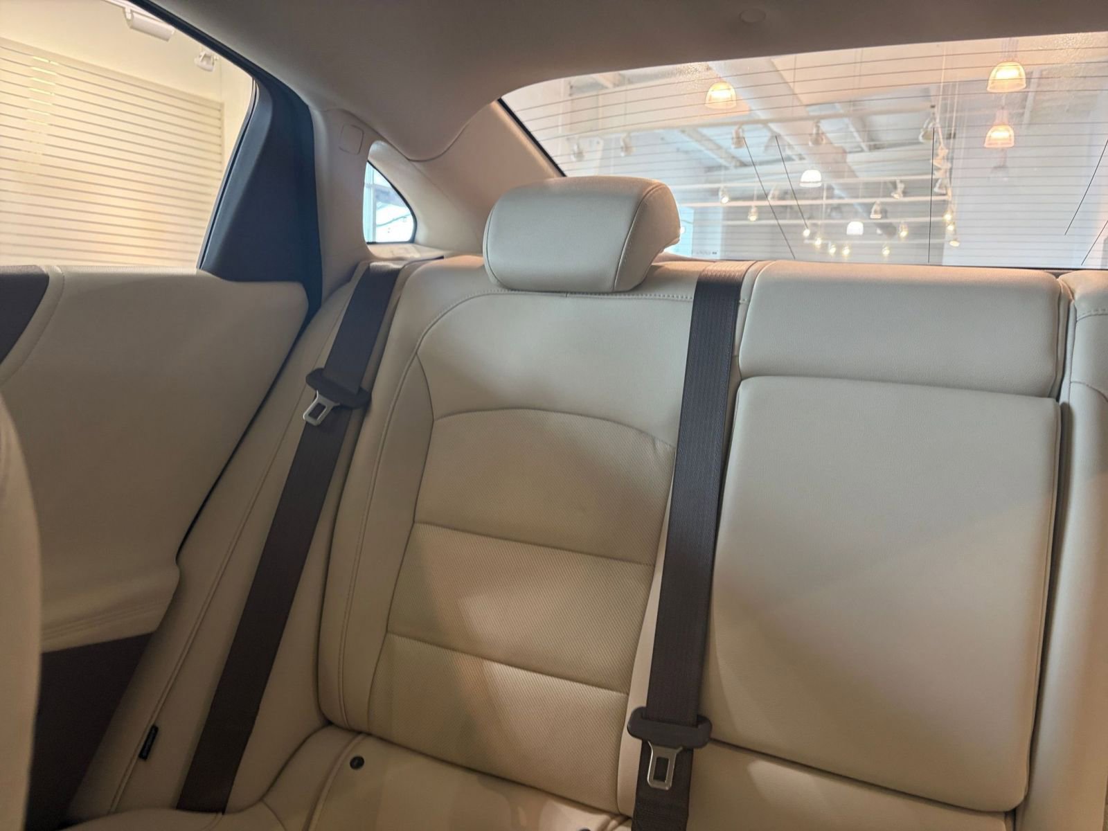 Used 2024 Chevrolet Malibu LT image 39