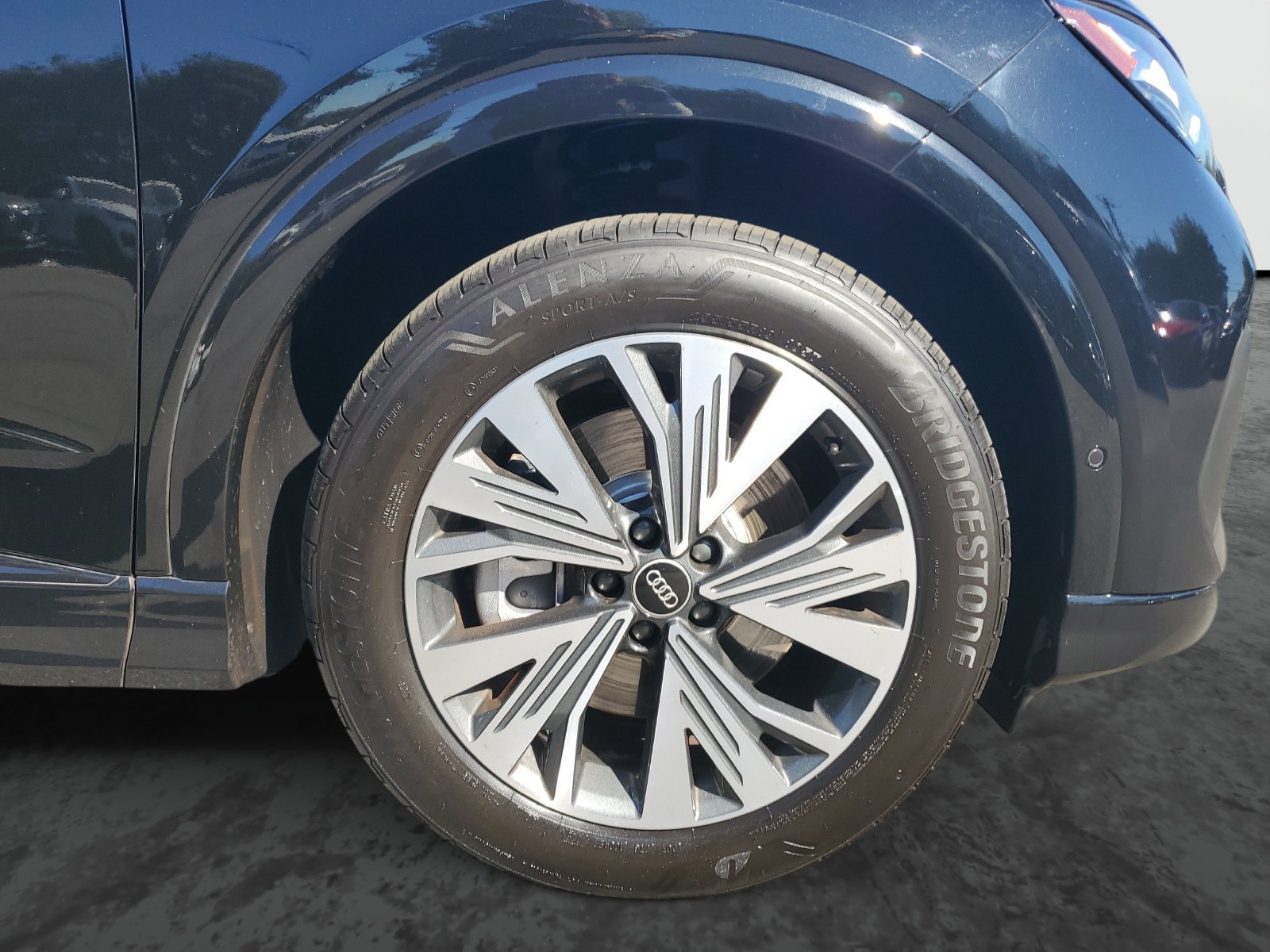 Used 2023 Audi Q4 e-tron Premium Plus w/ Premium Plus RWD image 6