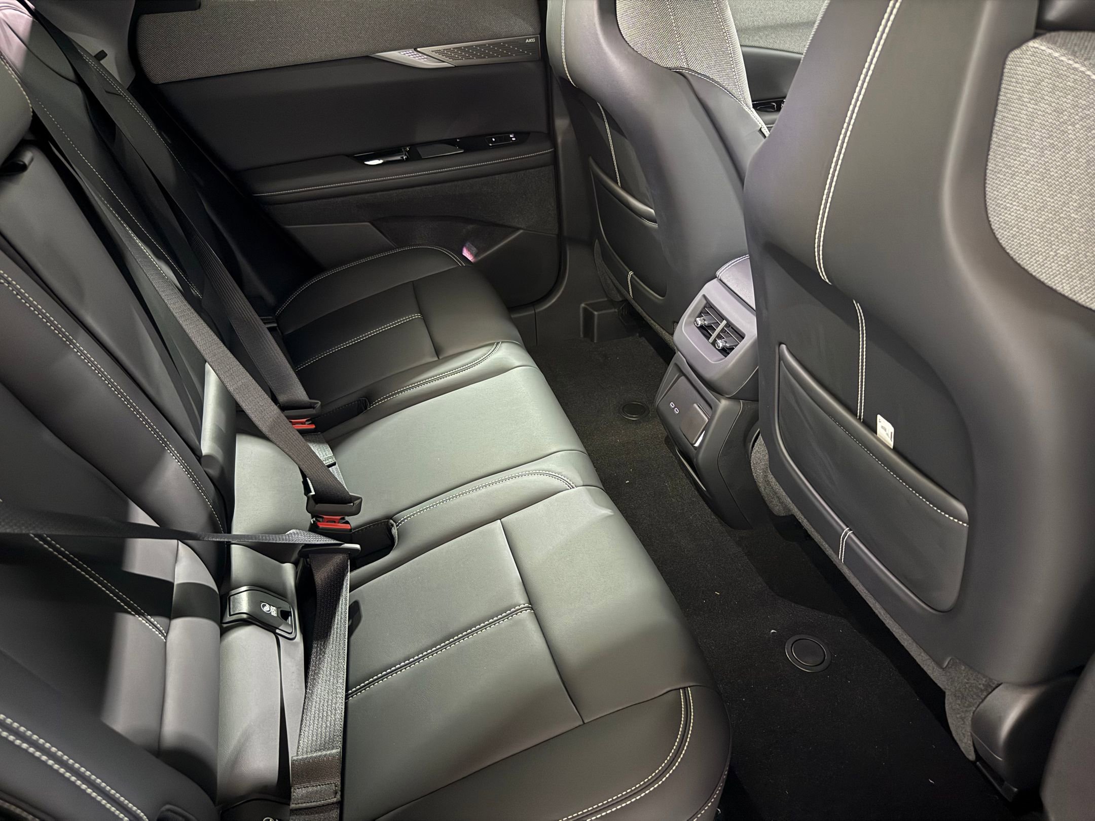 New 2026 Cadillac Optiq Sport 1 image 45