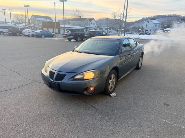 Used 2006 Pontiac Grand Prix w/ Preferred Package image 3