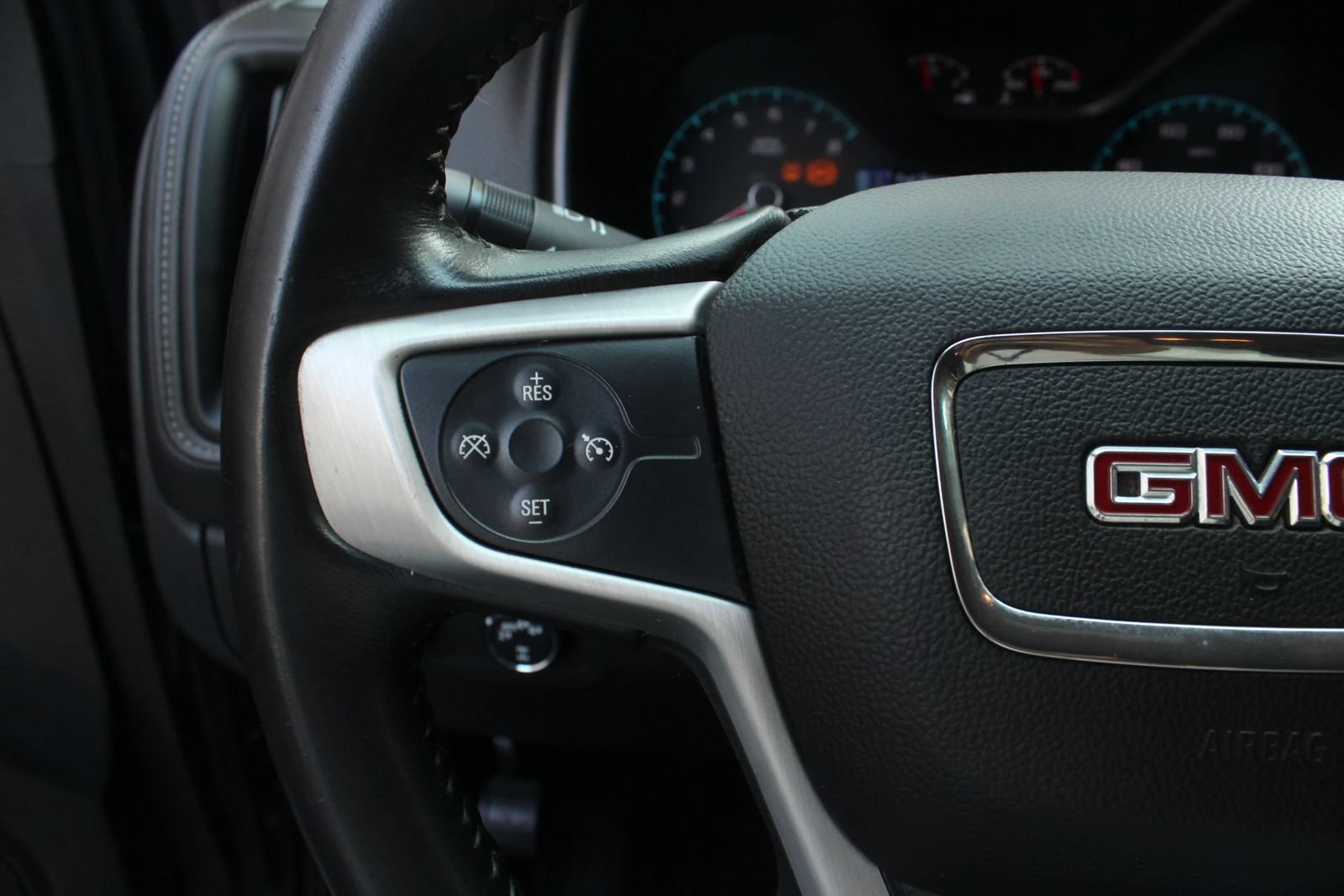 Used 2017 GMC Canyon SLT AWD/4WD image 29