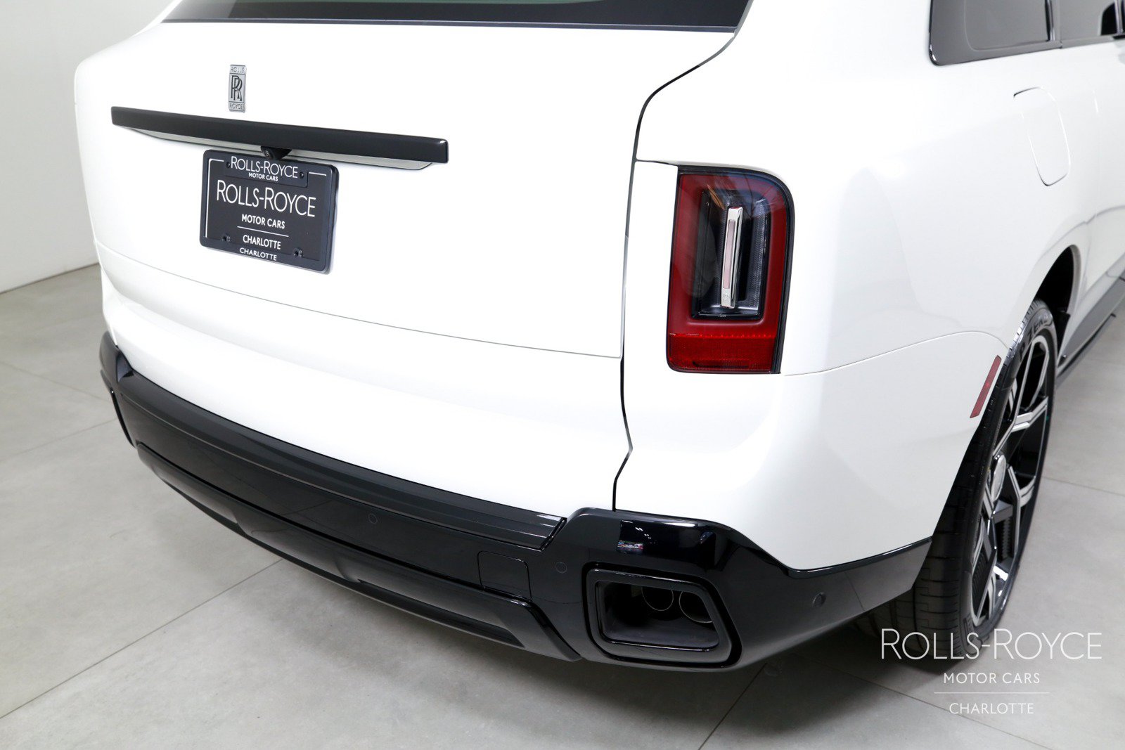 Used 2026 Rolls-Royce Cullinan AWD/4WD image 48