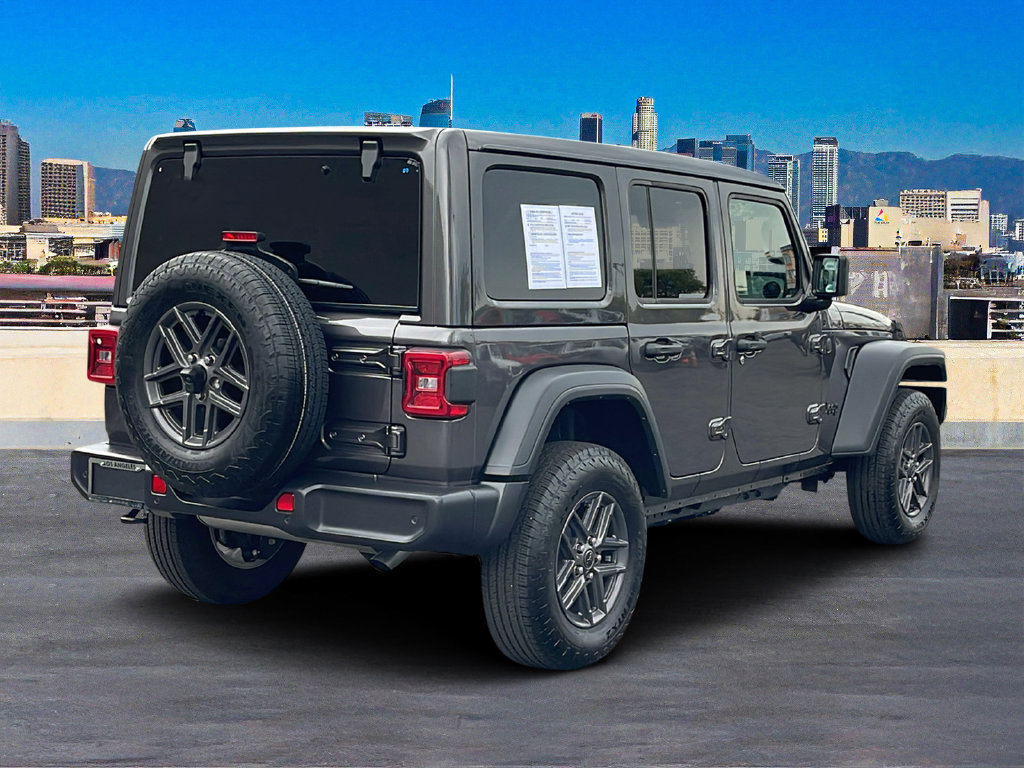 Used 2026 Jeep Wrangler Unlimited Sport AWD/4WD image 4