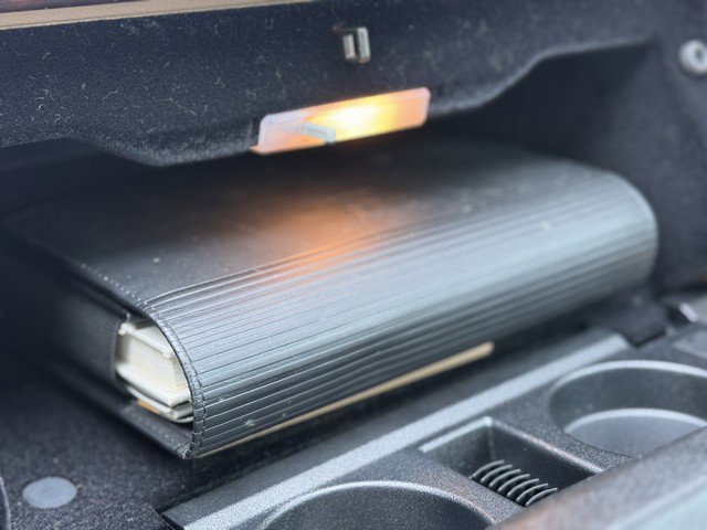 Used 2001 Mercedes-Benz E 320 Sedan image 37