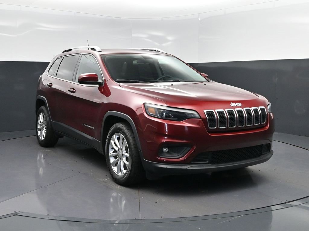 Used 2019 Jeep Cherokee Latitude w/ Popular Appearance Group image 9