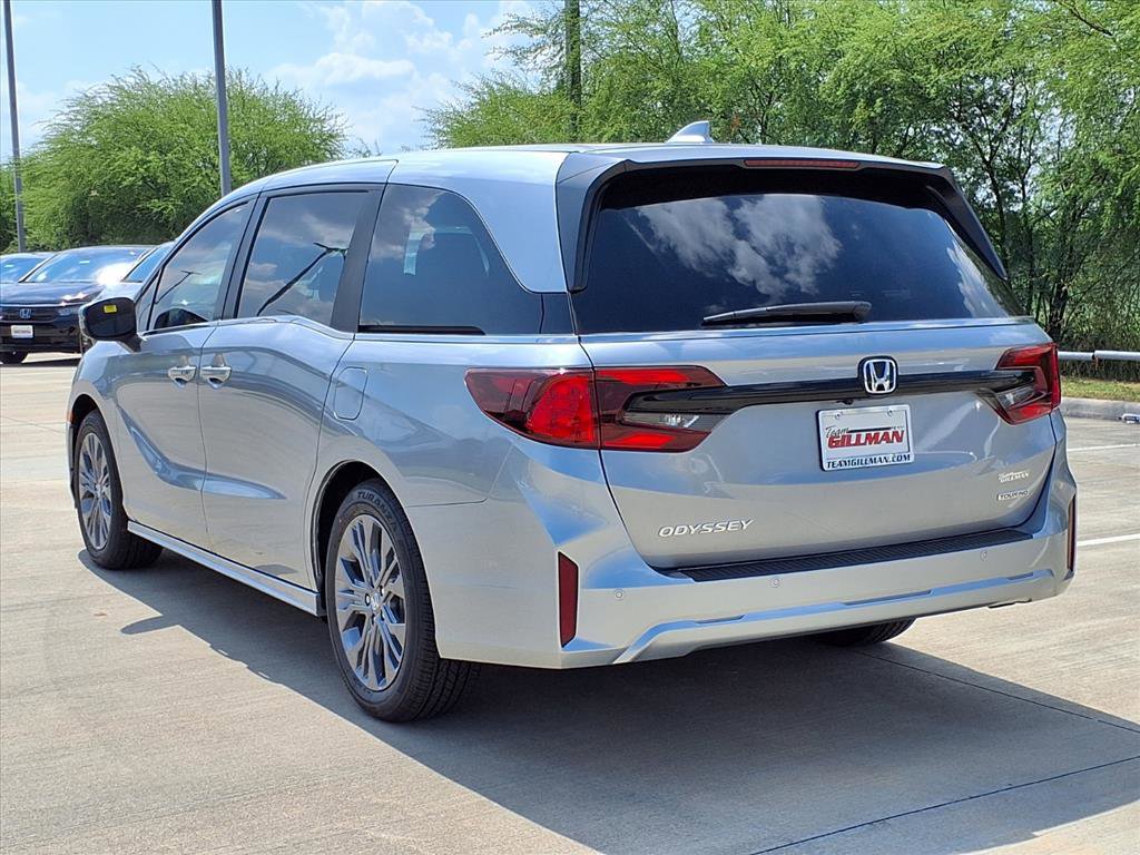 New 2026 Honda Odyssey Touring image 2